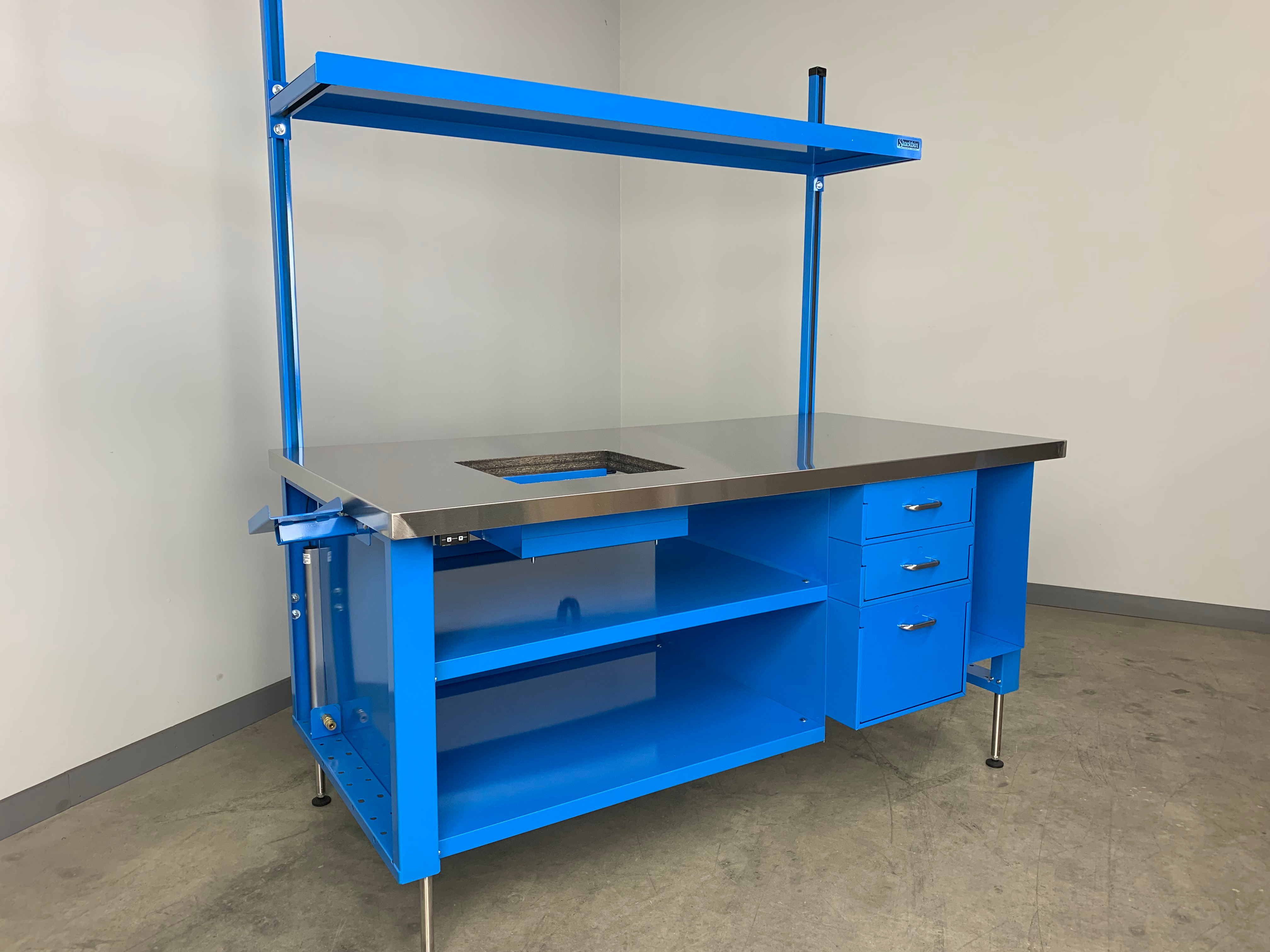 Packing Workstations for Toyota