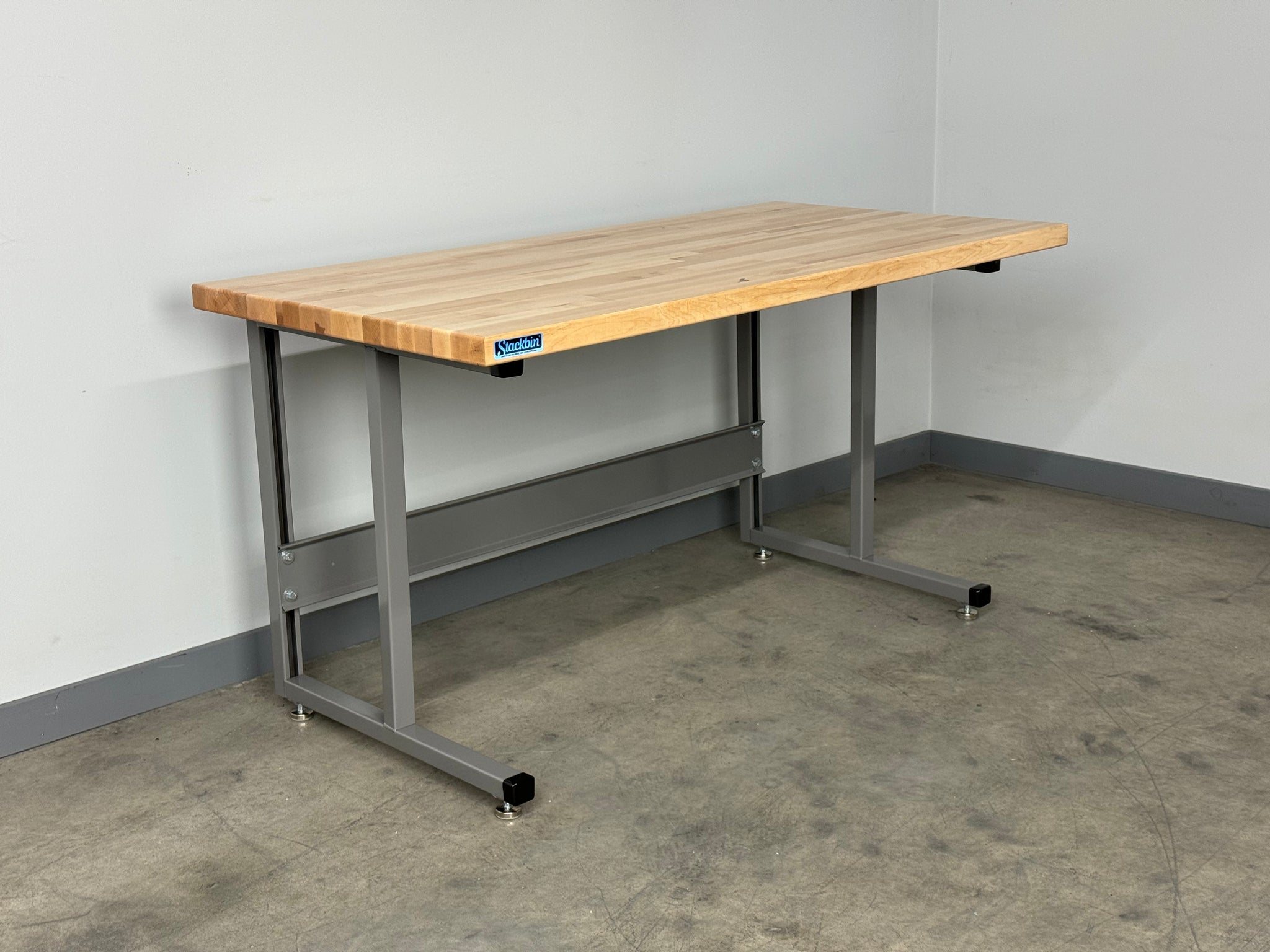 2000 Series Heavy Duty Industrial Workbench – Built to Last Since