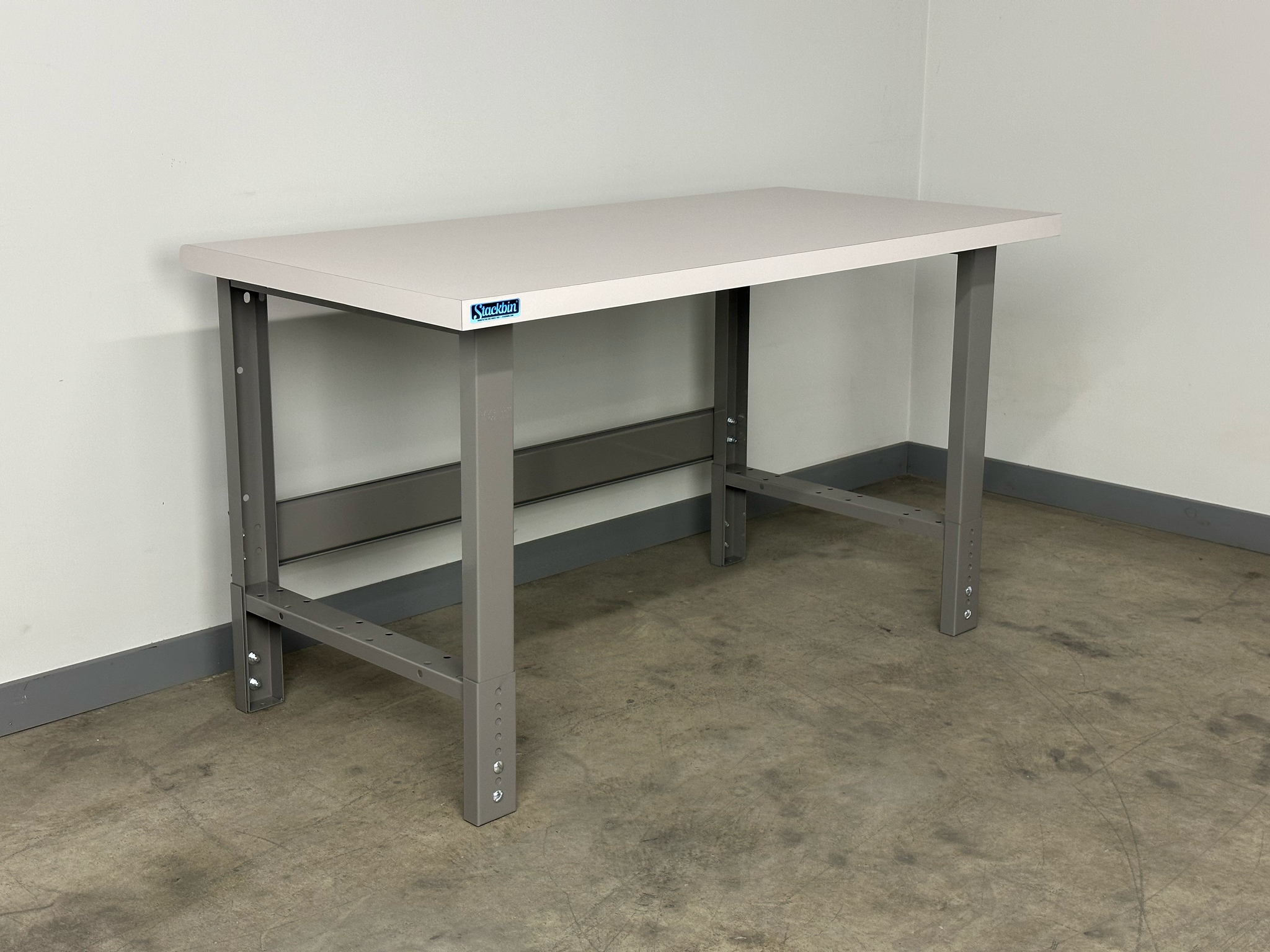 3505 Series Heavy Duty Workbench – Adjustable Height Industrial