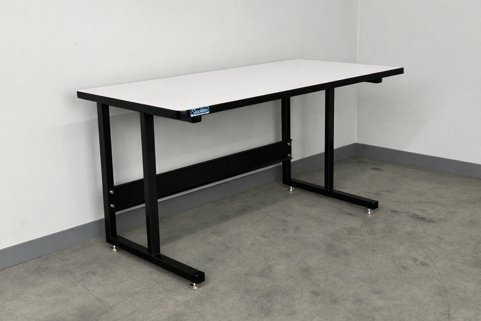 2000 Series Heavy Duty Industrial Workbench – Built to Last Since 2000 Series Heavy Duty Industrial Workbench – Built to Last Since